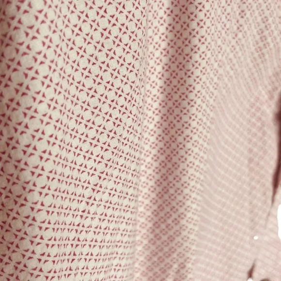 Rugby University Men's Pink & White Geometric Short Sleeve Button Down Shirt - Picture 7 of 10